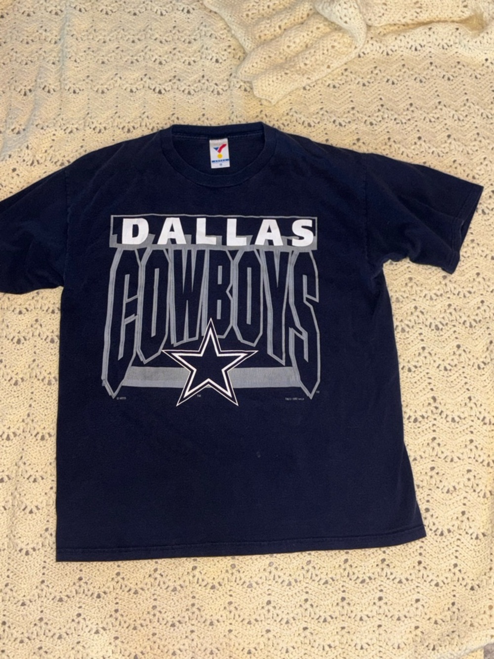 Vintage Dallas Cowboys 1992 soft worn in x large tee shirt.True vintage NFL era